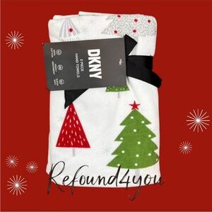 DKNY - ‘Festive Evergreen Trees’ Hand Towels (2). NWT. Firm!